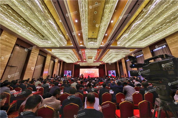瑞幸咖啡公布2025年第一季度财报 自营门店同店销售增长率81%