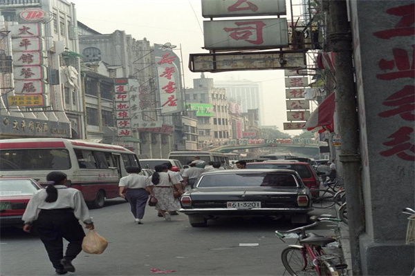钟表师的摇篮 上海大学海亚克钟表学校
